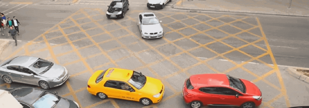 Kavşaklarda Yeni Trafik Cezası Uygulaması kavsaklarda yeni trafik cezasi uygulamasi Kavşaklarda Yeni Trafik Cezası Uygulaması