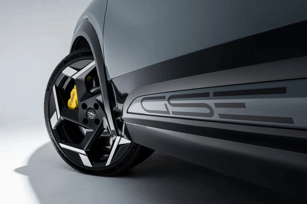 yeni opel mokka gse lastik ebatlari Opel'den Yeni Elektrikli Araç Hamlesi: Yeni Mokka GSE Sahneye Çıkıyor